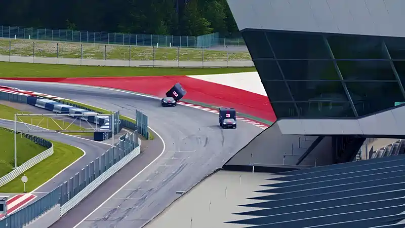 爱游戏官方-阿斯顿马丁险胜威廉姆斯，维斯塔潘扛起全队