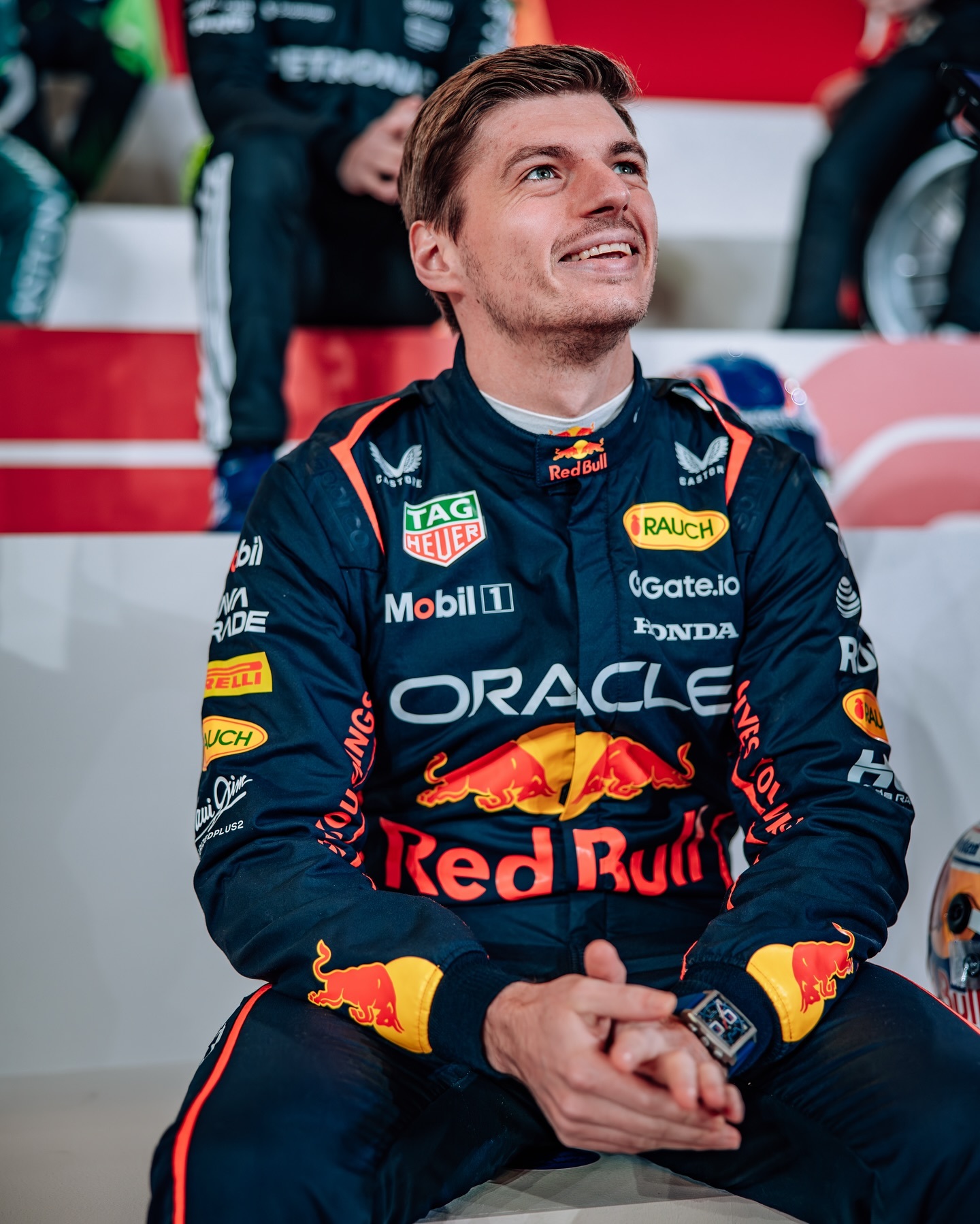 爱游戏tv-红牛车队横扫雷诺车队,诺里斯统治全场